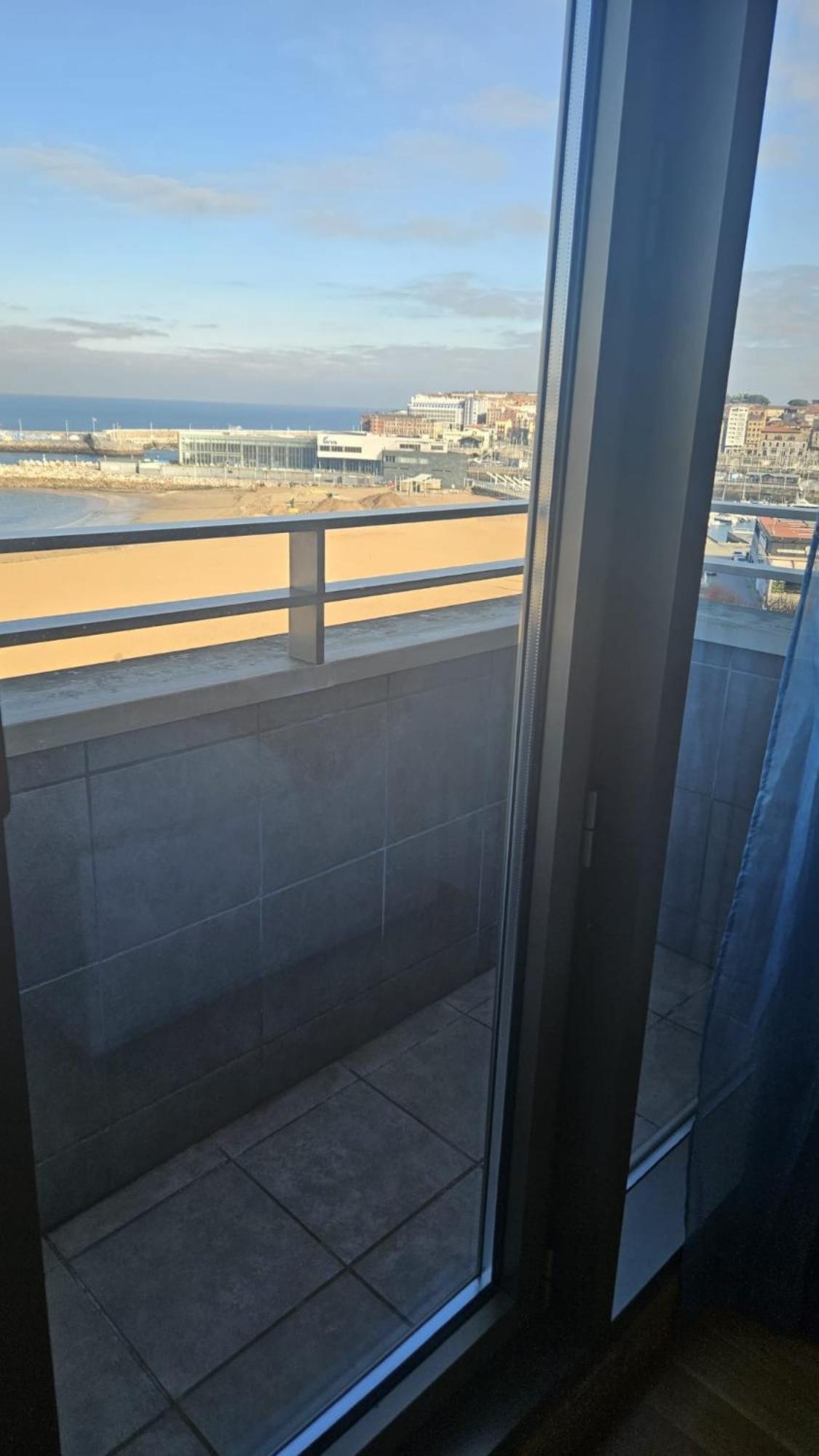 Sunshine Beach Gijón Extérieur photo